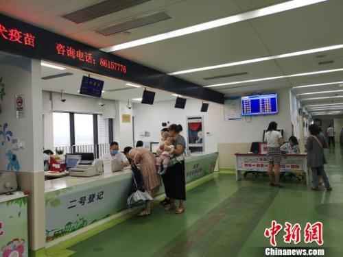 资料图:医院。张煜欢 摄 跨省异地就医直接结算人次超424.6万